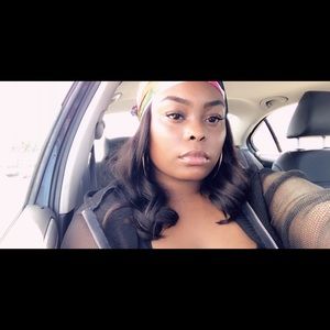 Meet your Posher, Kayla